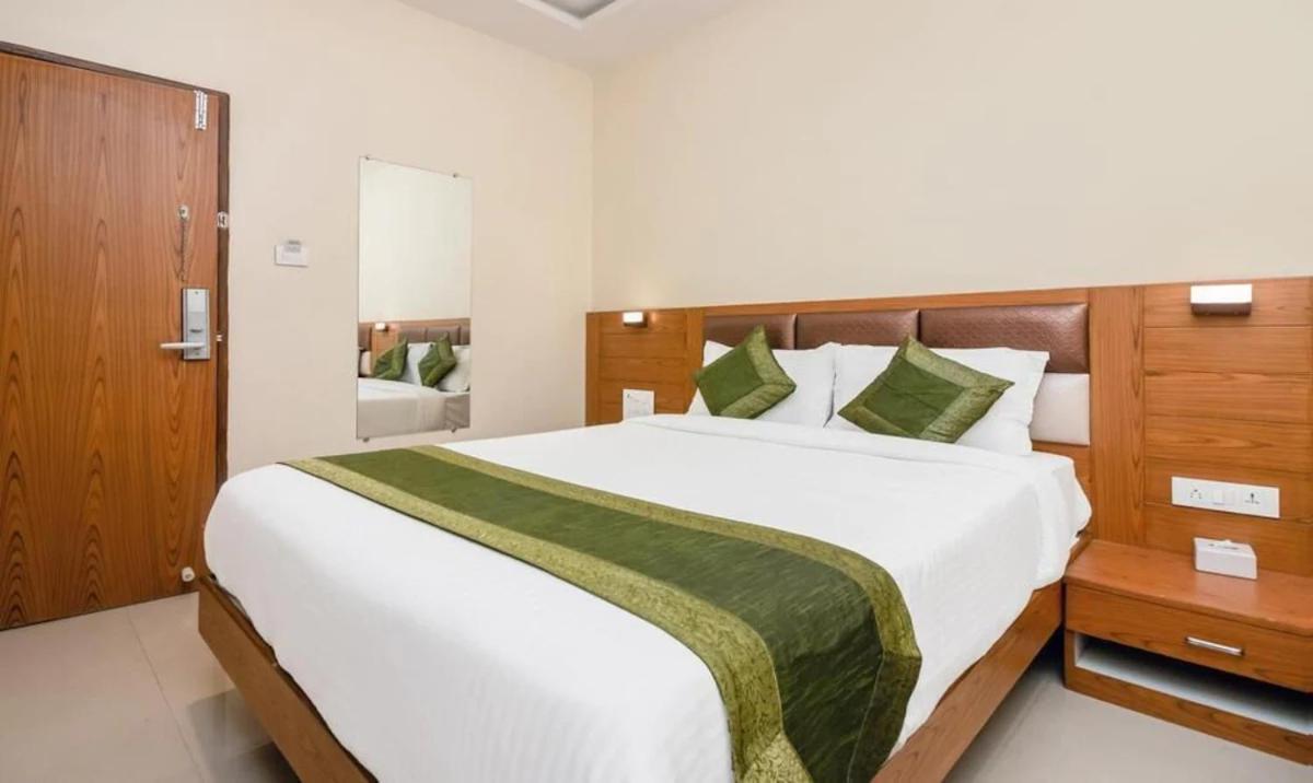 Hotel Volga Plaza 뭄바이 외부 사진